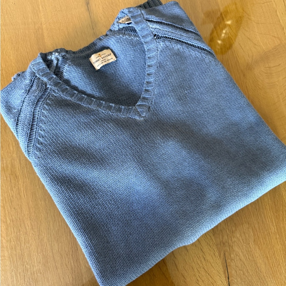 Tommy Bahama ~ Jeans sweater